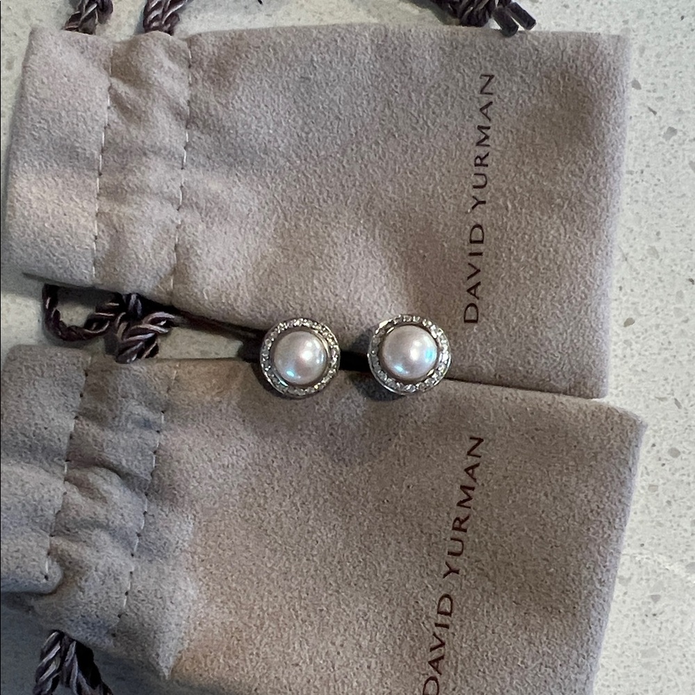 David Yurman Pearl Stud earrings with Pave Diamonds